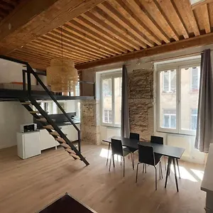  Appartement Carmelites-charmant 4 Pers-pentes Croix Rousse